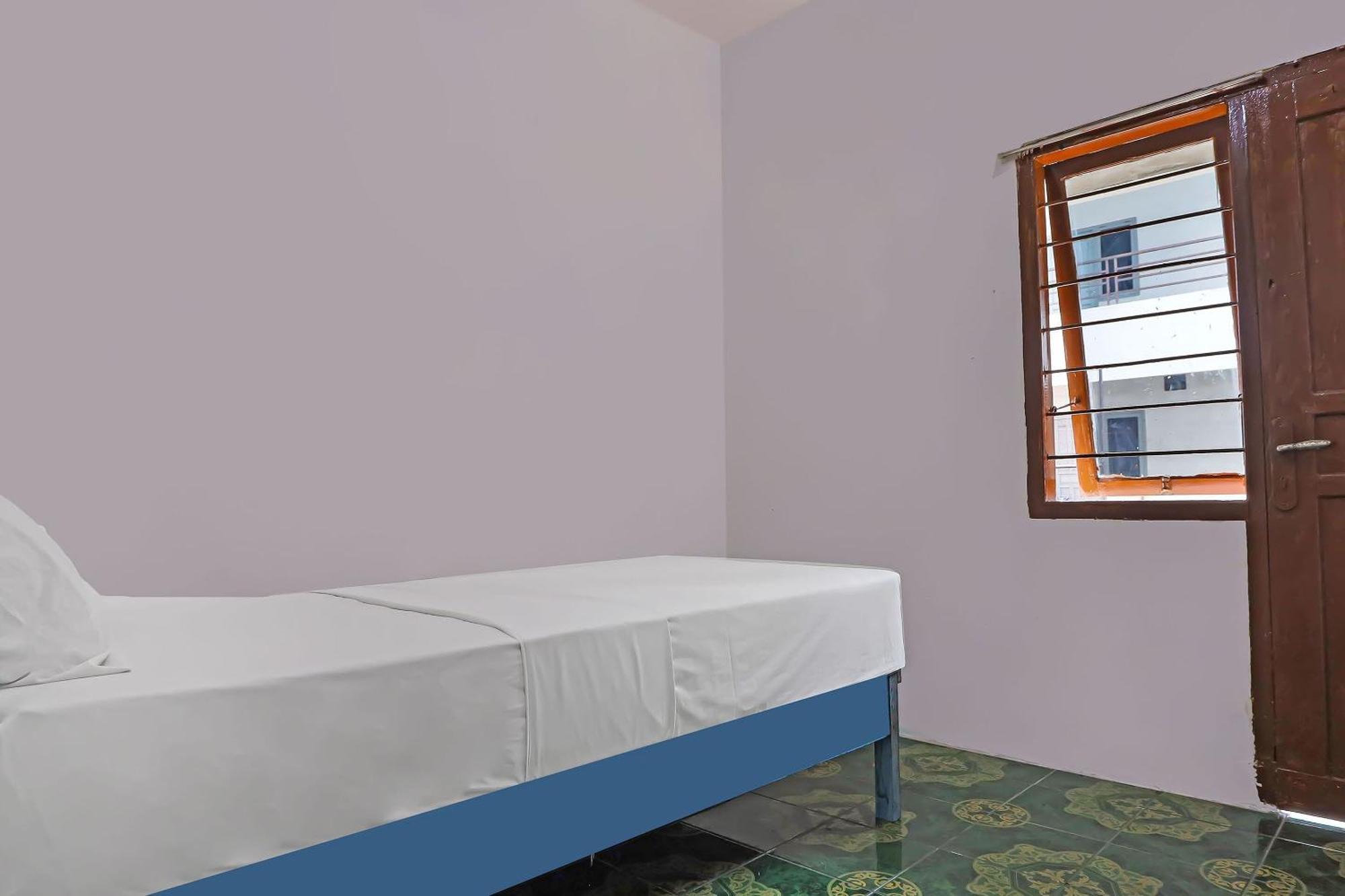 Spot On 92421 City Kost Syariah Pangkal Pinang Kültér fotó