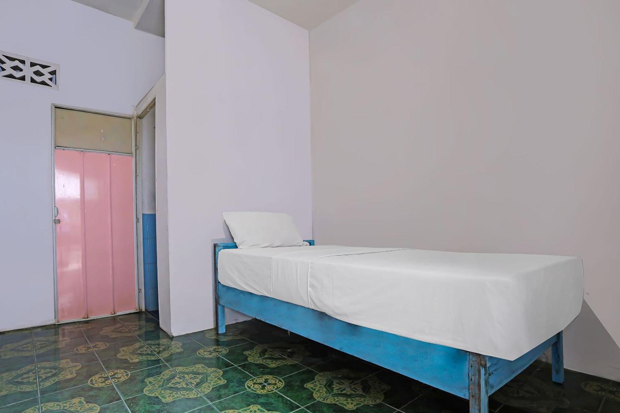 Spot On 92421 City Kost Syariah Pangkal Pinang Kültér fotó